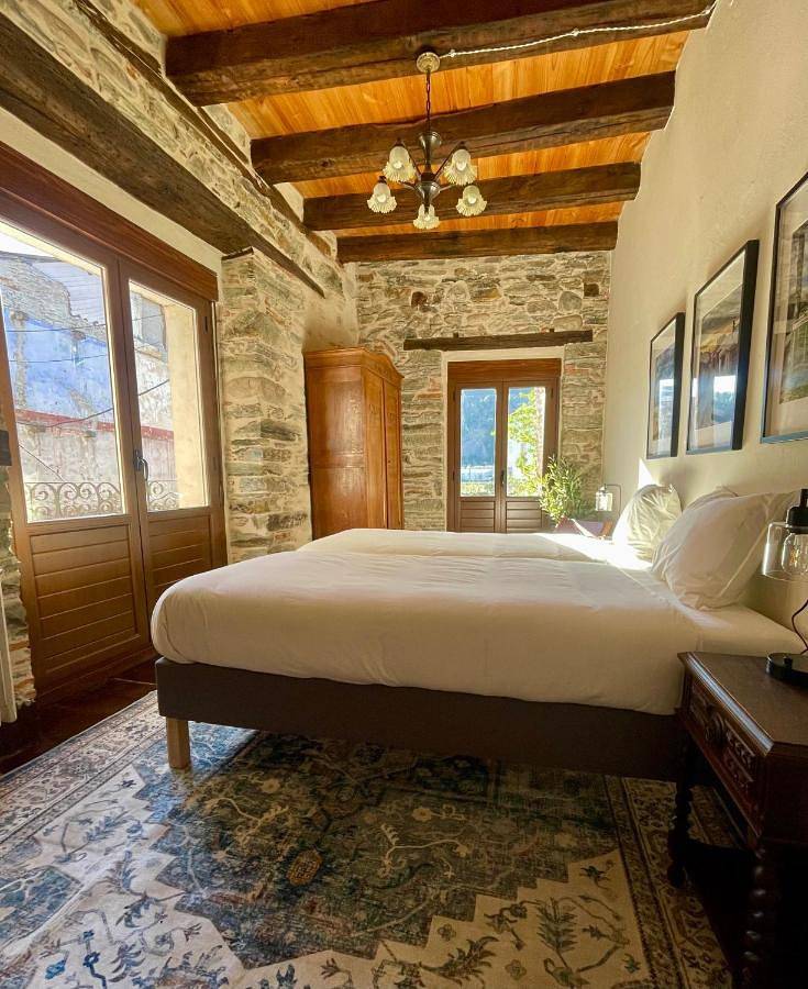 Casa El Colibrí in Villafranca del Bierzo, Cordillera Cantábrica