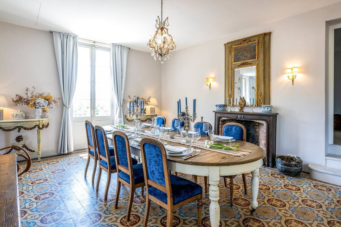 Villa pour 14 personnes avec piscine in Villeneuve-Loubet, Côte méditerranéenne (France)