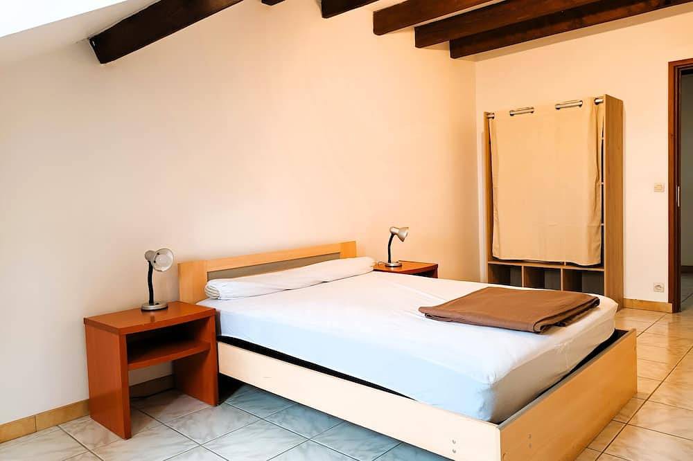 Gite pour 15 personnes Le Canebal droit, wifi piscine chauffée à partager in Sarlat-la-Canéda, Périgord Noir