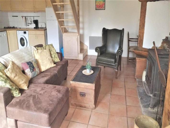 Location de vacances pour 6 personnes, avec piscine ainsi que balcon et jardin, animaux acceptés à Auriac - 2