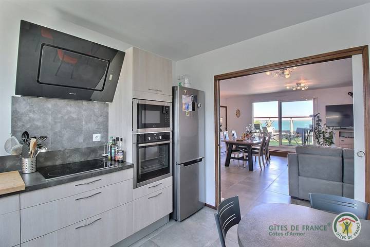 Gîte pour 4 personnes, avec terrasse ainsi que jardin et sauna à Plérin - 3