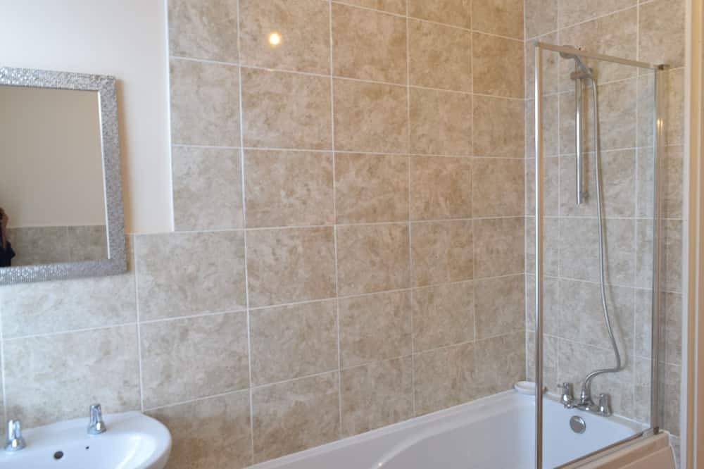 Fully furnished house in Lincoln, Lincolnshire