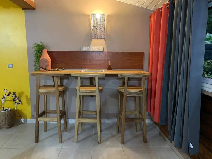 Estudio entero, Estudio Saint-Esprit 80 m² con A/A in Saint-Esprit (desambiguación), Martinica