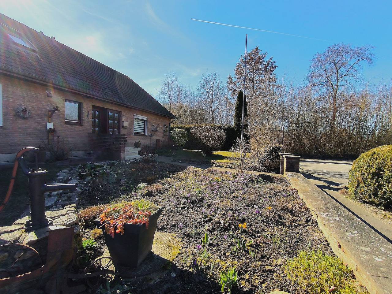 Ganze Ferienwohnung, Lorenz: große Fewo mit sonnigem Balkon in ruhiger Lage - Ferienwohnung Lorenz in Silberstedt, Haithabu