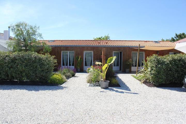 Location de vacances pour 4 personnes, avec Terrasse et Jardin à Andilly