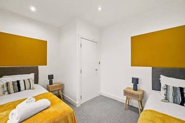 Apartment for 4 People in Swindon, North Wessex Downs, Photo 3