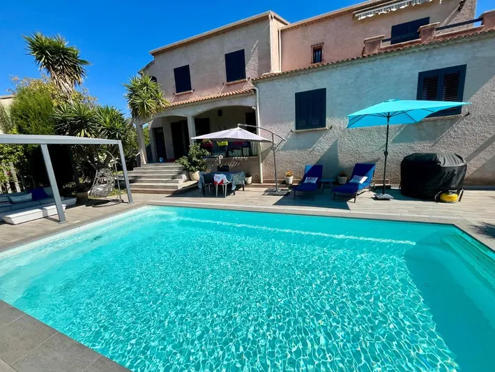 Apartamento de vacaciones para 4 personas, con piscina para niños además de jardín y piscina - 1