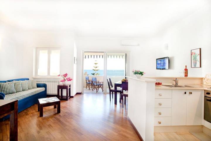 Casa vacanza per 4 persone, con vista lago e giardino nonché panorama a Gallipoli