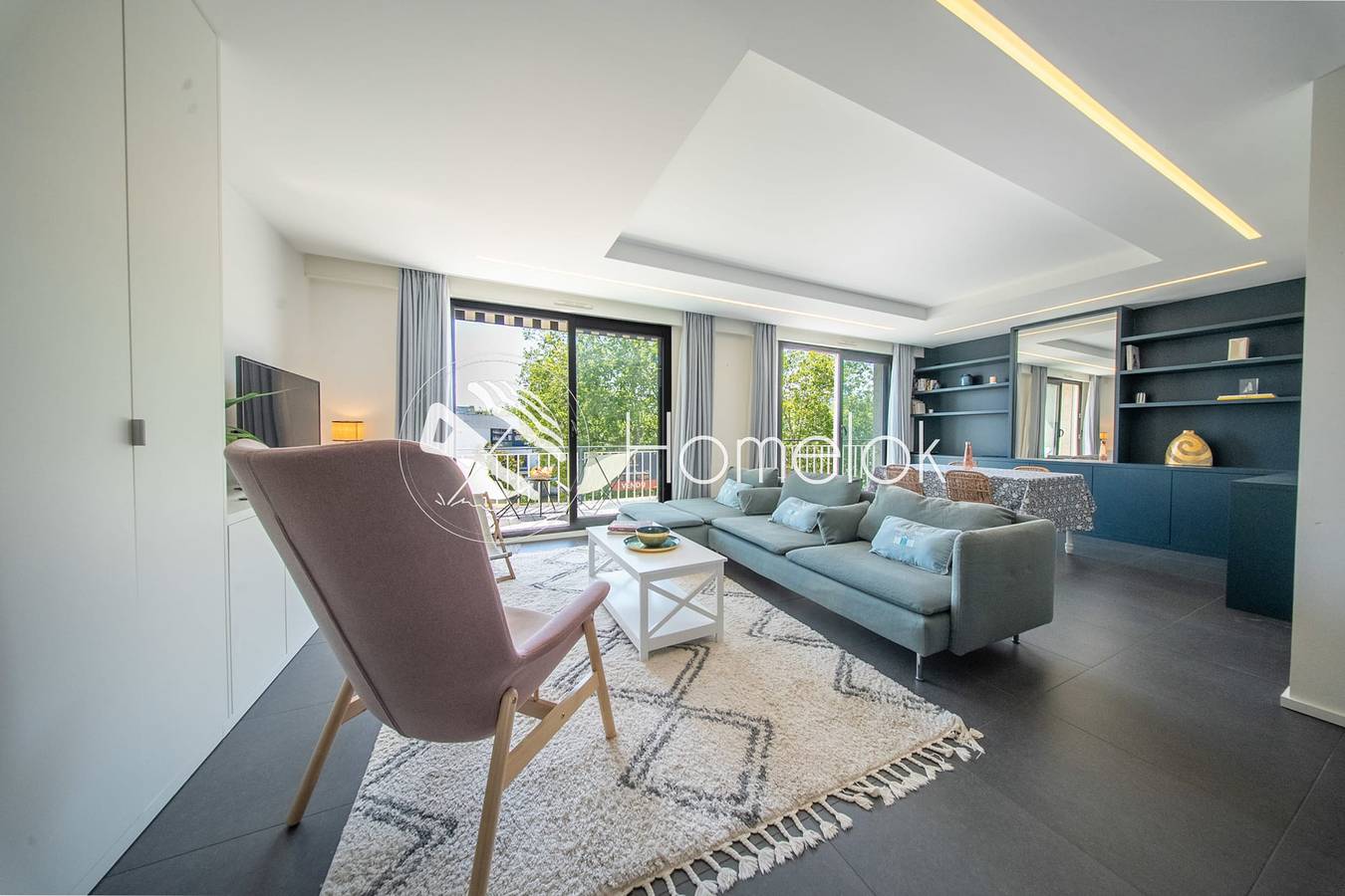 Entire apartment, T3 Standing Vue Port • Garage + Borne in Lorient, Côte des Mégalithes