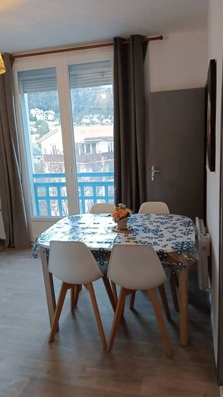 Gîte pour 4 personnes, avec terrasse à Arles-sur-Tech