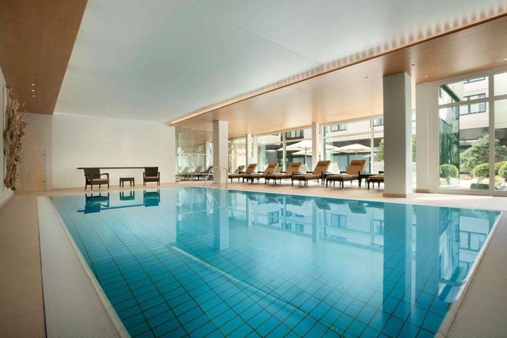 Hotel für 10 Personen, mit Pool und Sauna sowie Garten, mit Haustier in Nürnberg