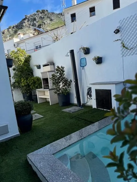 Casa de vacaciones para 2 personas, con jacuzzi además de piscina y jardín - 1