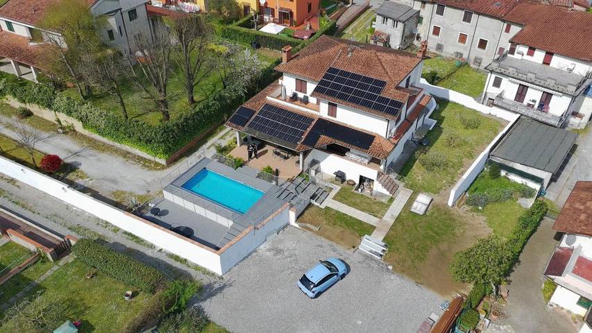 Villa Lori com Vista Montanha, Wi-Fi e Ar Condicionado in Barga, Parco Regionale delle Alpi Apuane
