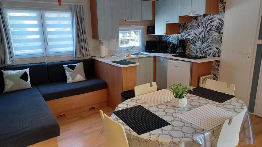 Location de vacances pour 7 personnes, avec Terrasse et Jardin à Caurel - 2