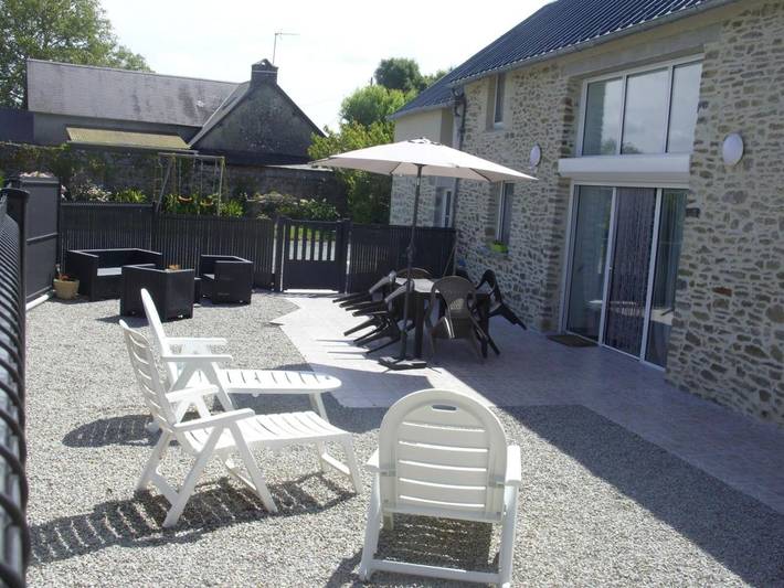 Location de vacances pour 7 personnes, avec jardin à Hérenguerville