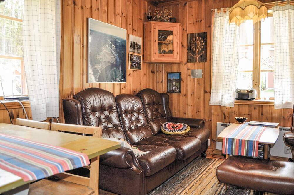 Nice home in Stöllet with kitchenette in Värmlands land