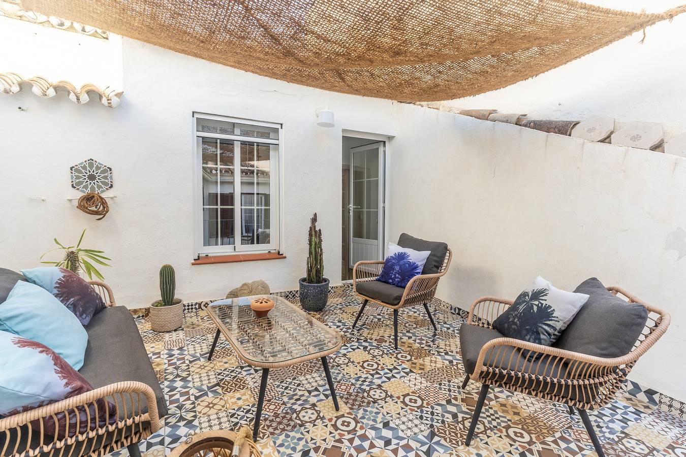 Vacation Rental for 6 Guests in Estepona Old Town, Estepona