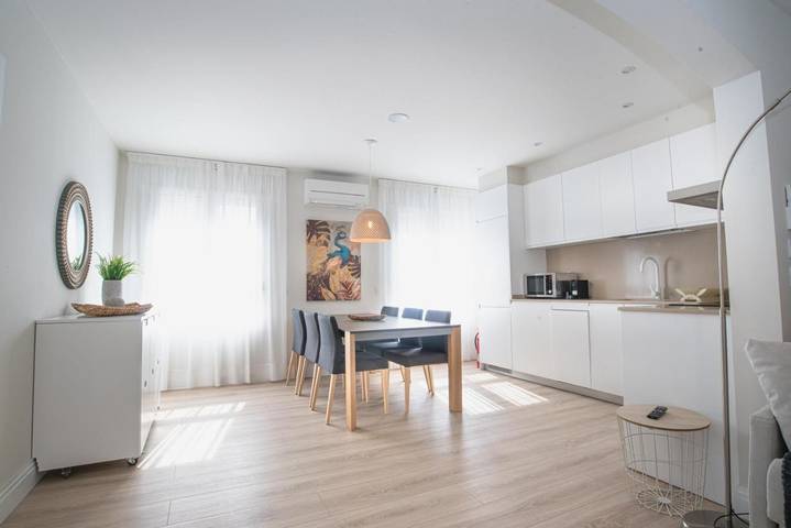 Hôtel pour 8 personnes, avec terrasse à Figueras - 3