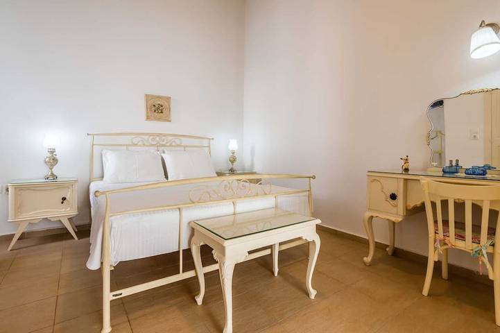 Location de vacances pour 6 personnes, avec balcon dans Adamas - 3