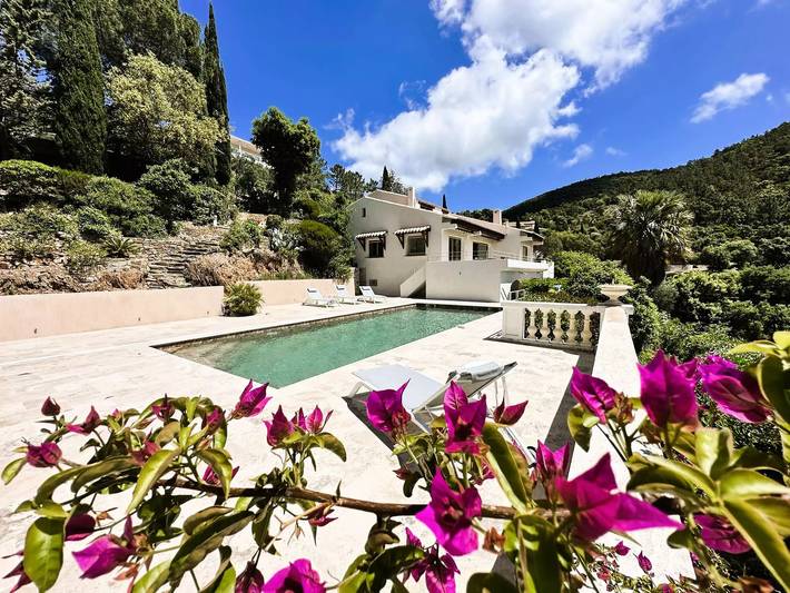Villa pour 8 personnes, avec Piscine à La Londe-les-Maures