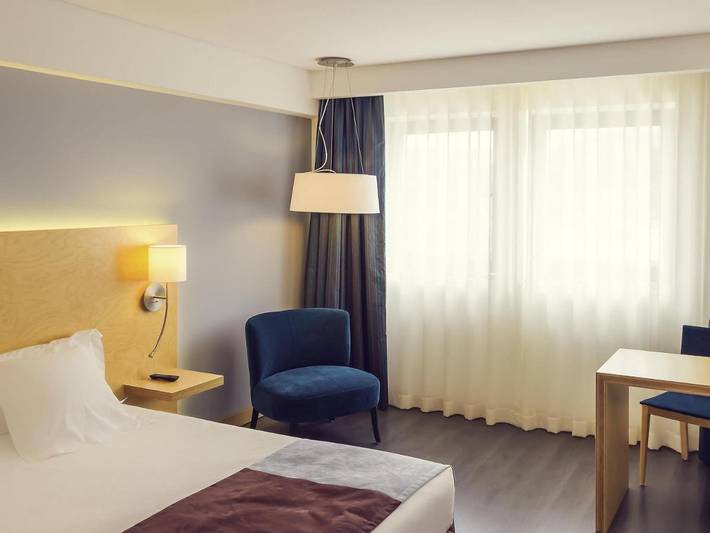 Hôtel pour 2 personnes, avec piscine et terrasse, animaux acceptés