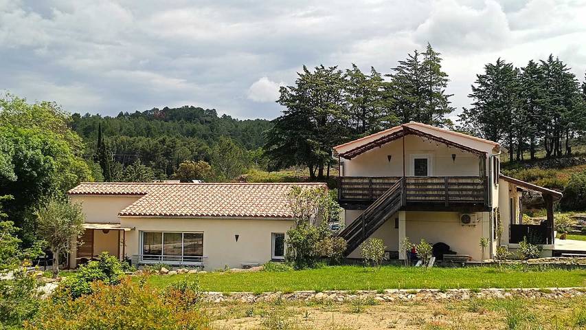 Gîte pour 2 personnes, avec jardin et piscine dans l' Aude - 4