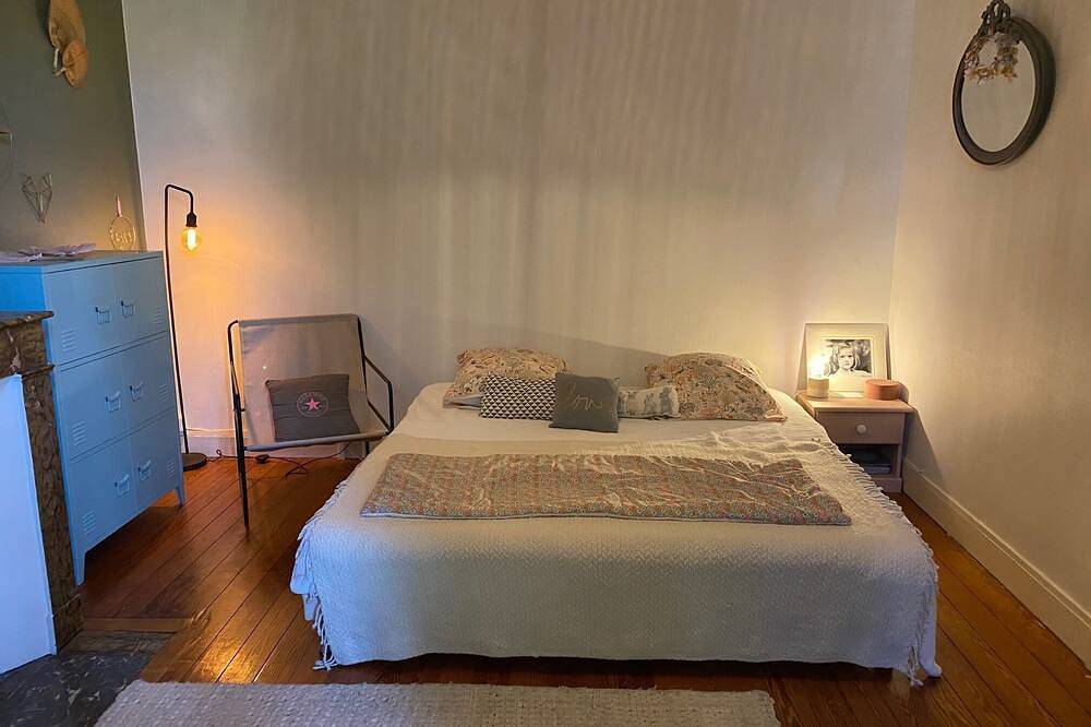 House - double stall Bordeaux Nansouty district - garden, very quiet street in Bordeaux, Bordeaux region