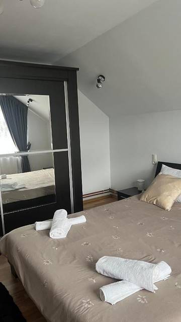 Gîte pour 2 personnes, avec vue et balcon dans Breb