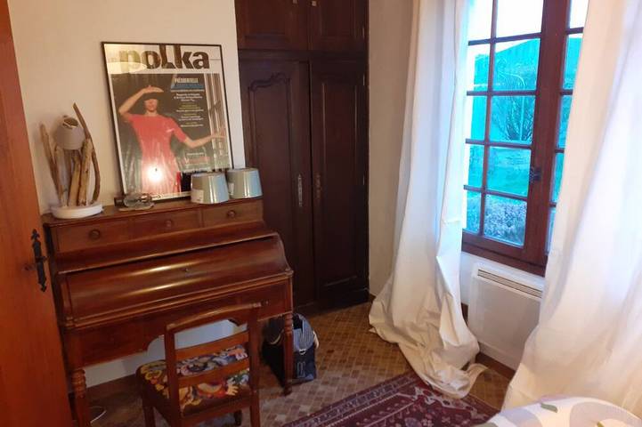 Location de vacances pour 8 personnes, avec terrasse ainsi que jacuzzi et jardin dans Plage De La Bosse L Epine - 2