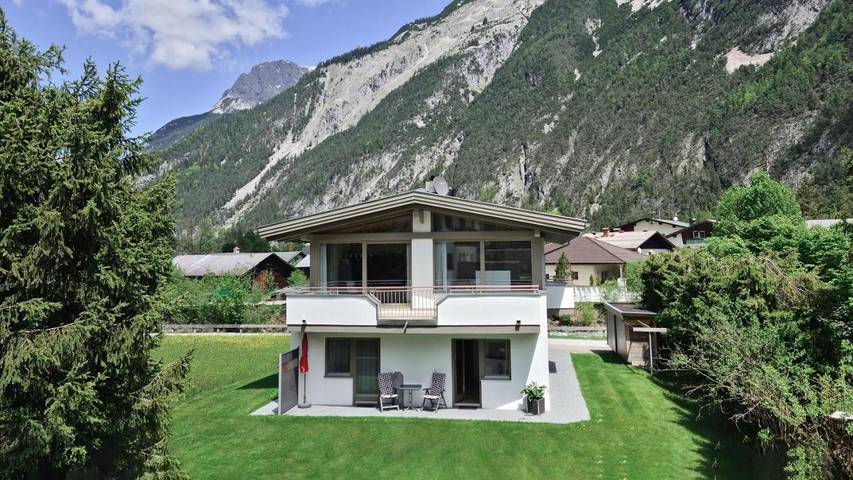 Vakantiewoning voor 2 personen, with Terras and Tuin as well as Uitzicht in Scharnitz