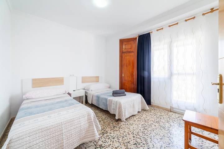 Habitación 'Doble Individual 14' con Wi-Fi y aire acondicionado in Roquetas de Mar, Costa de Almería
