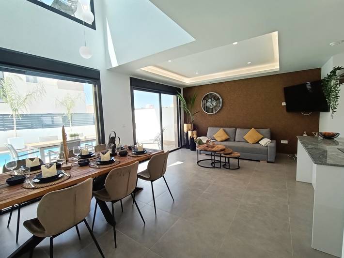 Spacieuse maison de vacances "Luxurious" avec piscine chauffée in La Herrada, Los Montesinos