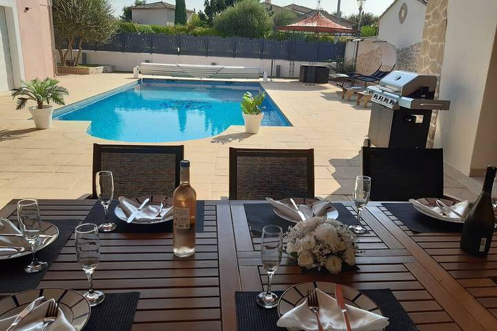 Gîte pour 2 personnes, avec piscine à Le Cannet-des-Maures - 4