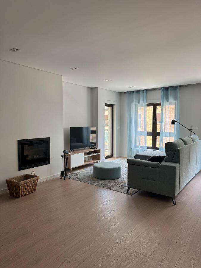 Apartamento de férias para 6 pessoas, com varanda e vista em Covilhã