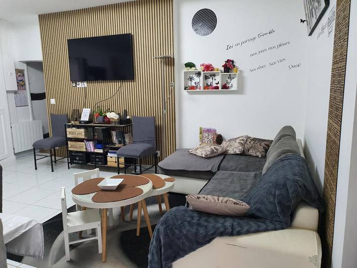 Location de vacances pour 6 personnes, avec piscine et vue ainsi que bassin pour enfant et jardin, animaux acceptés à Gigny-sur-Saône - 3