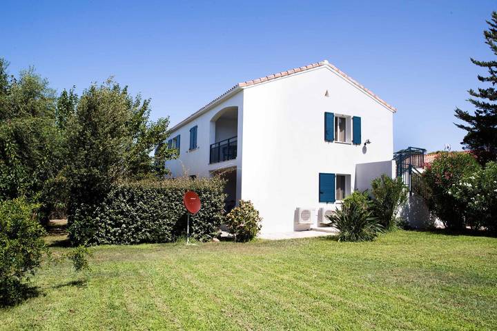 Gîte für 4 Personen, mit Garten in Calvi - 3