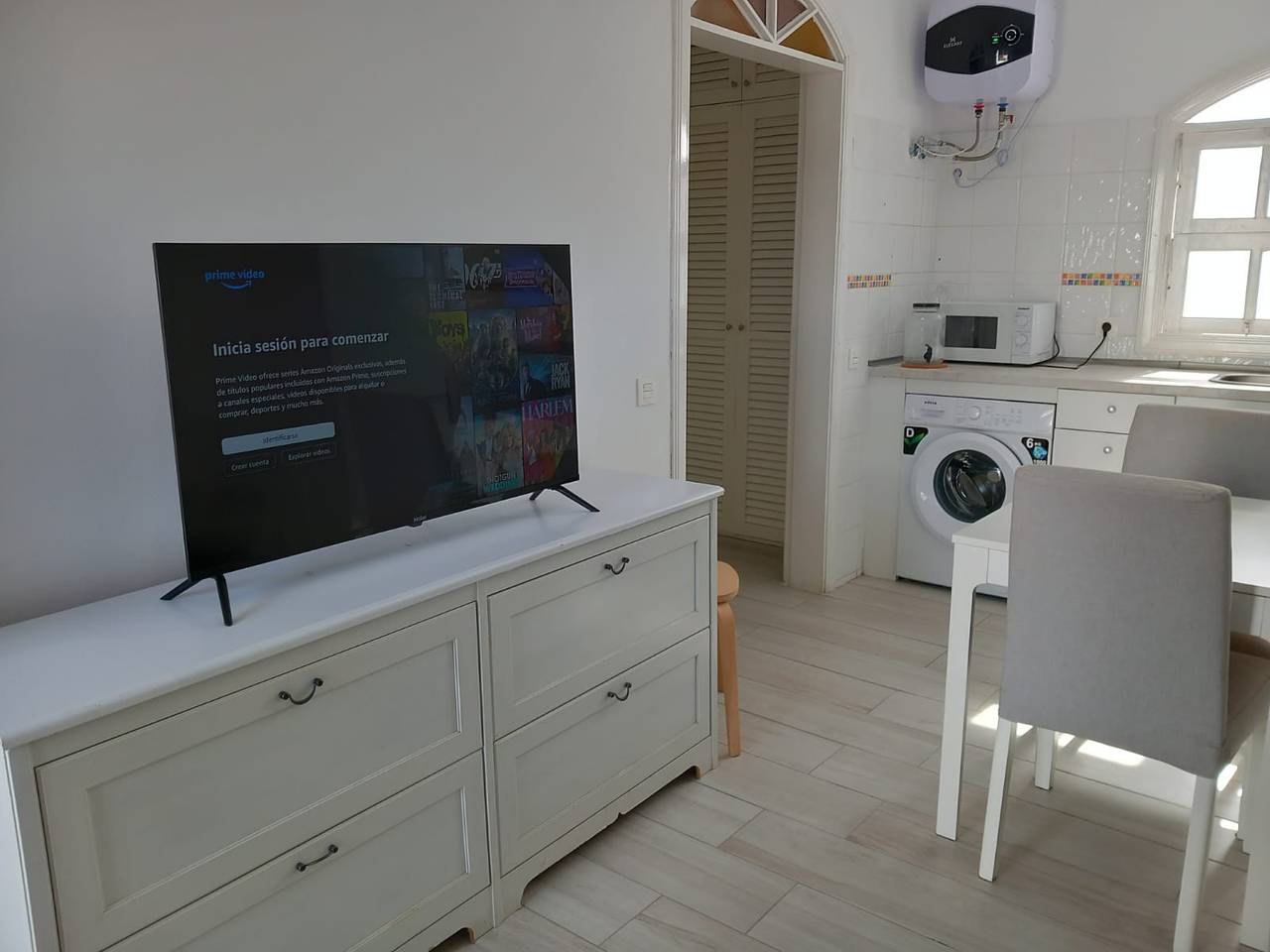 Ganze Wohnung, Ferienwohnung 'Playa Honda Holiday Home' mit Gemeinschaftsgarten, Balkon und Wlan in Playa Honda, San Bartolomé