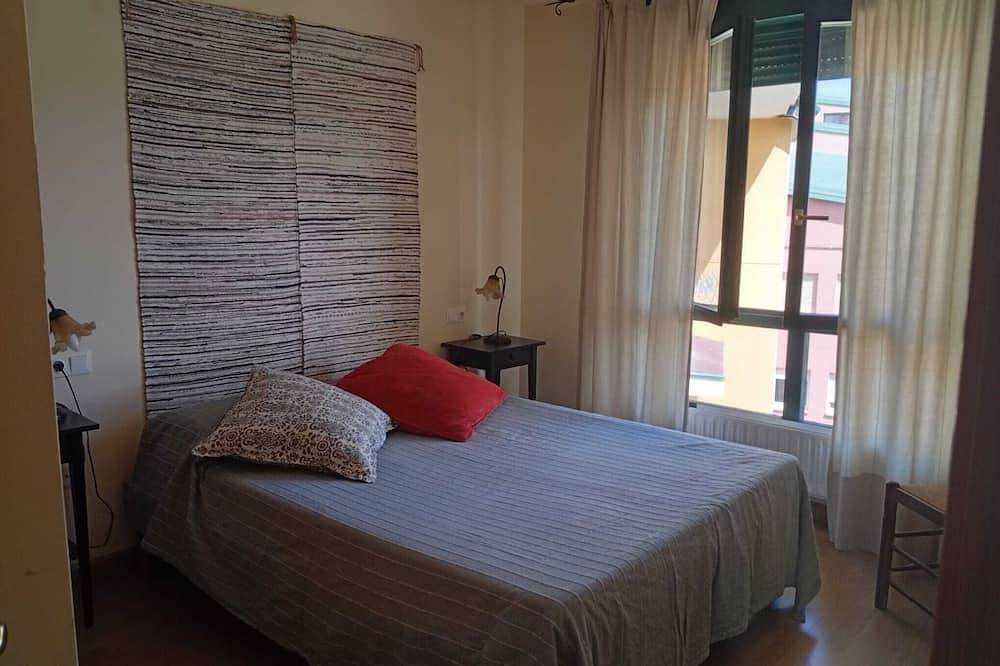 Entire apartment, 3 bedroom duplex 1km from the beach with swimming pool in Colunga Asturias in Colunga, Costa Verde (Spain)