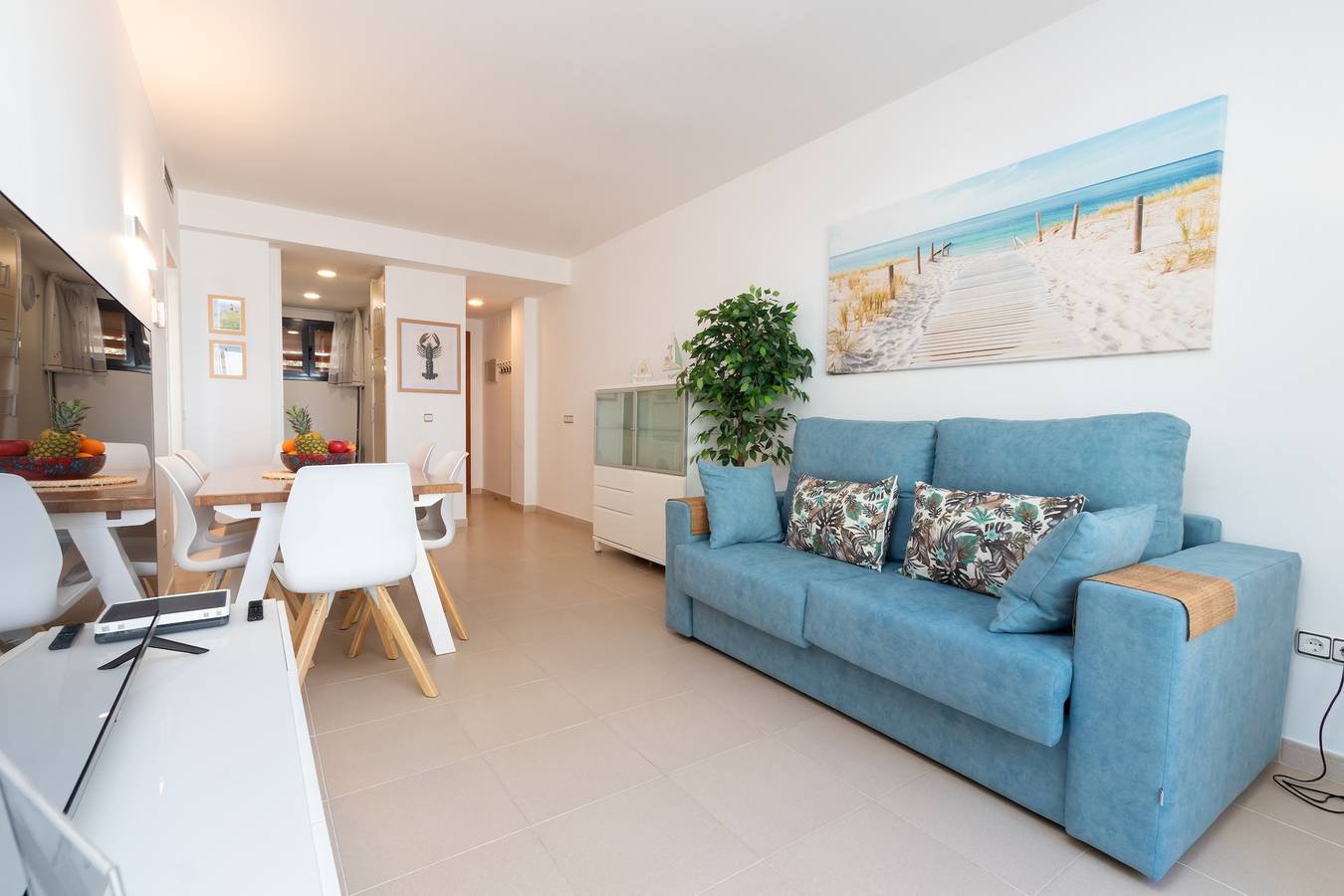 Apartamento entero, Apartamento vacacional 'Mar i Llum' con vistas al mar, piscina compartida y Wi-Fi in Platja d'Aro, Costa Brava