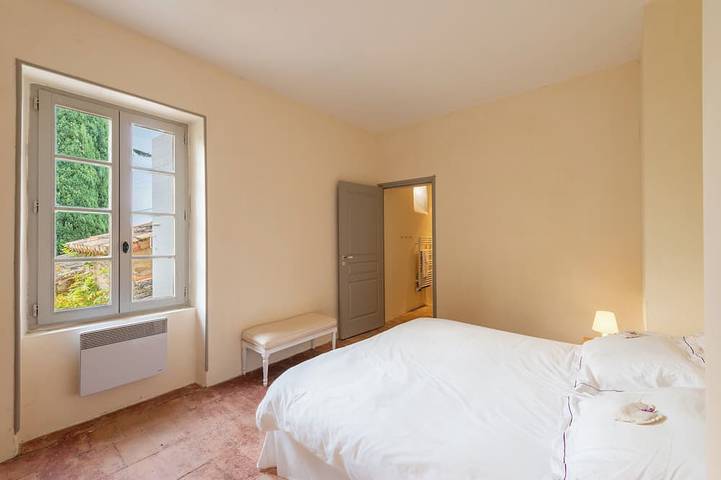 Location de vacances pour 14 personnes, avec jardin et jacuzzi, animaux acceptés à Chamaret - 2