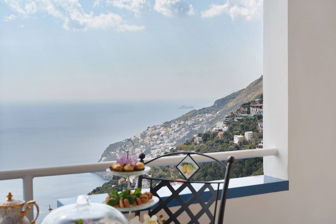 Appartement entier, Chez Nonno Aurelio avec vue mer, Wi-Fi et climatisation in Furore, Côte Amalfitaine