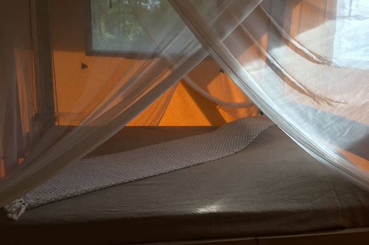 Gîte pour 6 personnes, avec Terrasse ainsi que Jardin et Piscine à Le Buisson-de-Cadouin - 4