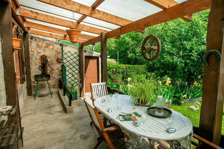 Location de vacances pour 5 personnes, avec jardin et vue à Deville - 2