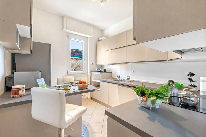 Gîte pour 5 personnes, avec Balcon et Terrasse dans Stresa - 4