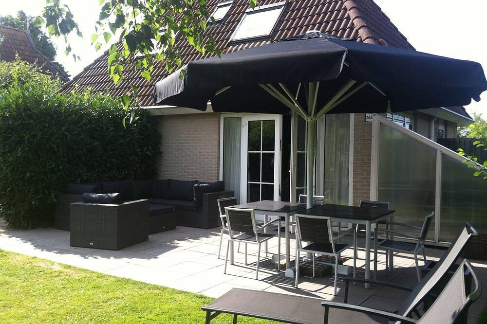 Wellness aan het Water in Earnewoude in Eernewoude, Nationaal Park De Alde Feanen