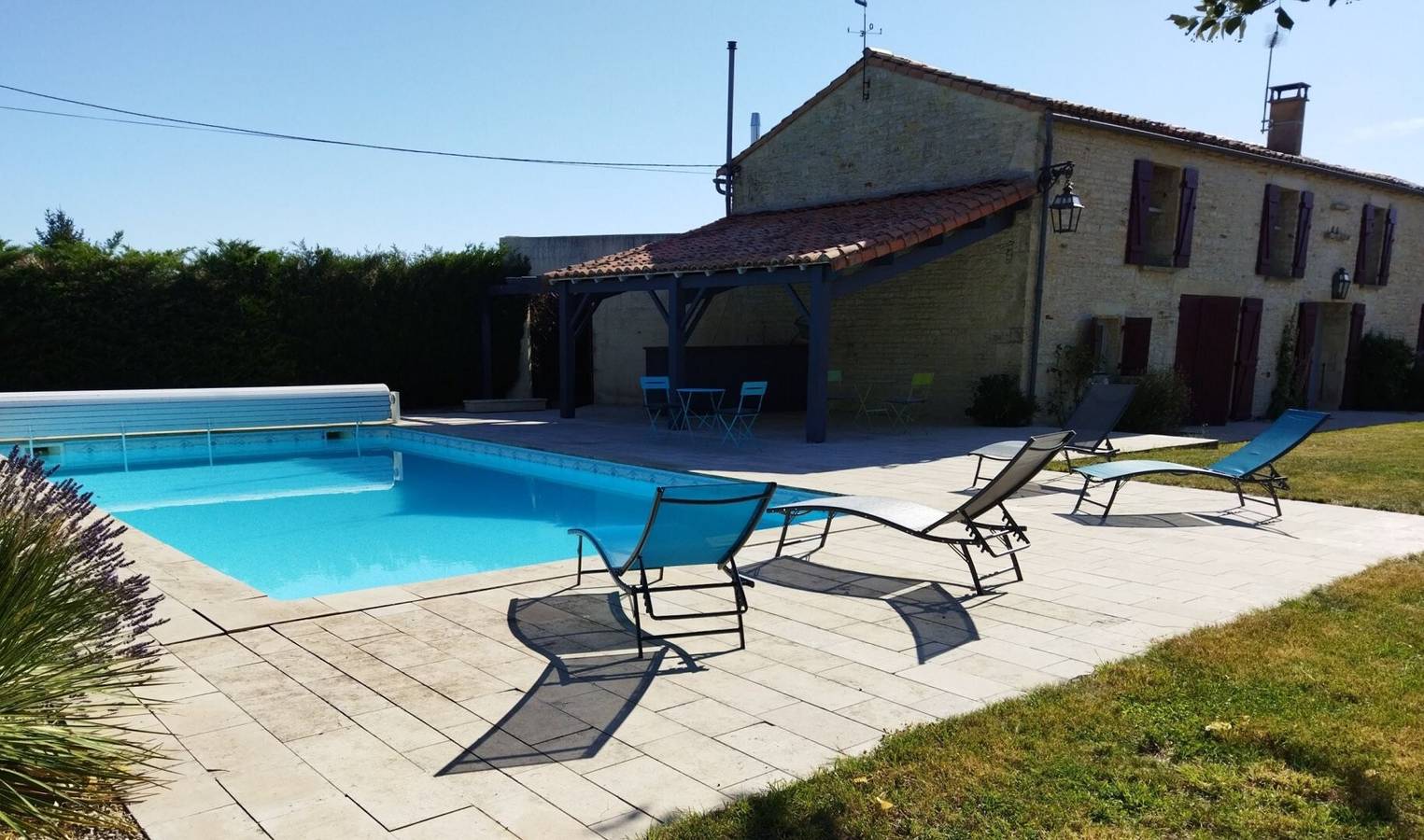 Bed and Breakfast 'Chambres D'hôtes Le Fief Gobé' con piscina y terraza compartidas, Wi-Fi in Zoodyssée, Villiers-en-Bois