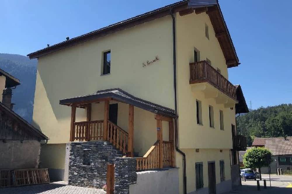 Appartement entier, Cosy & Star - Salvan - Les Marécottes - Swiss Alps in Salvan, Région de Martigny-Val de Bagnes