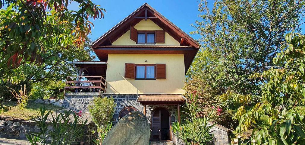 Location de vacances pour 7 personnes, avec Jardin dans Koroshegy