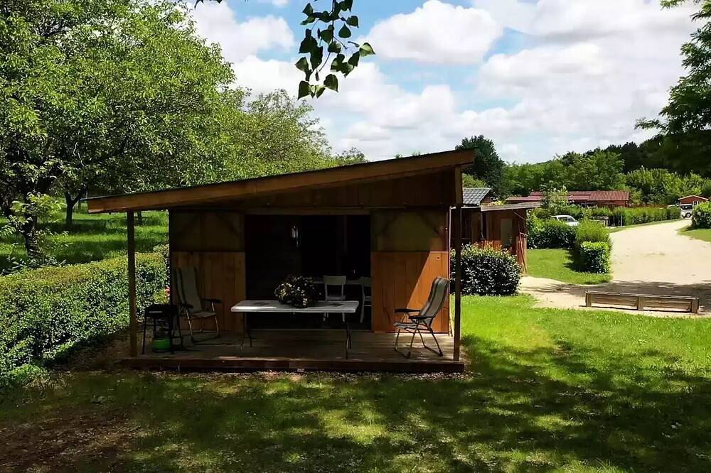 Mobil home Spacieux - 4 Pers - Climatisé 4 Ã  6 personnes - 4 pers. inclus dans le tarif in Le Buisson-de-Cadouin, Périgord Noir