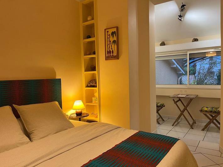 Location de vacances pour 2 personnes, avec piscine ainsi que vue et jardin à Digne-les-Bains - 4